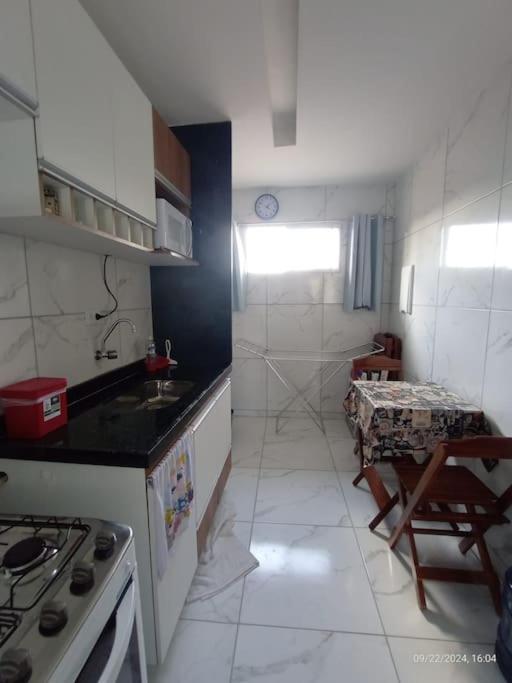 Apartamento no Forte Orange - Itamaraca, pé na areia de frente para o mar