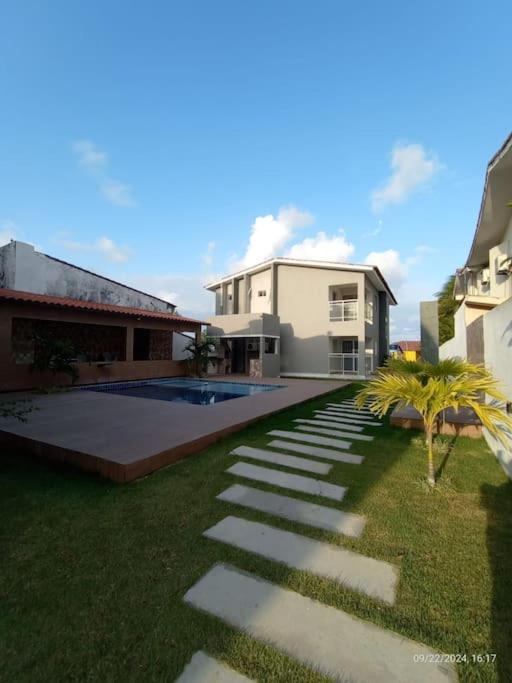 Apartamento no Forte Orange - Itamaraca, pé na areia de frente para o mar