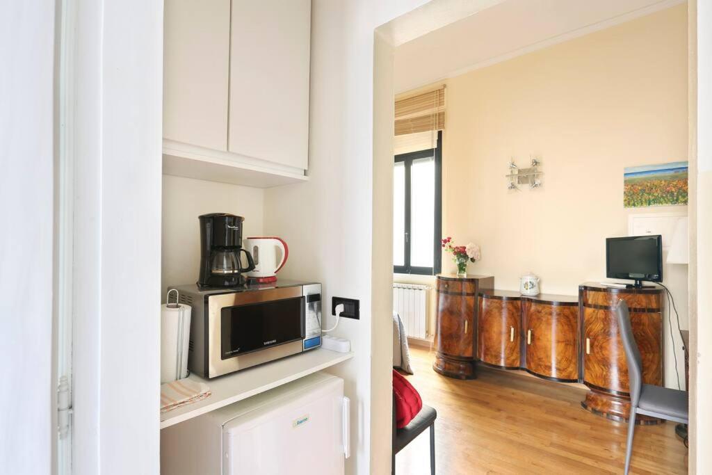Florence Vacations - Small Studio, Donatello, next to the Duomo of Florence - Property Image 3