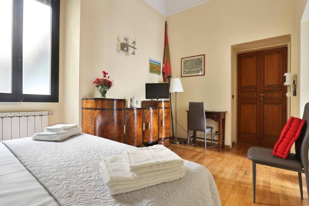 Florence Vacations - Small Studio, Donatello, next to the Duomo of Florence - Property Image 4