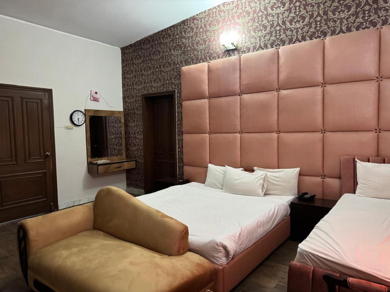 Casa Blanca Boutique Guesthouse Islamabad