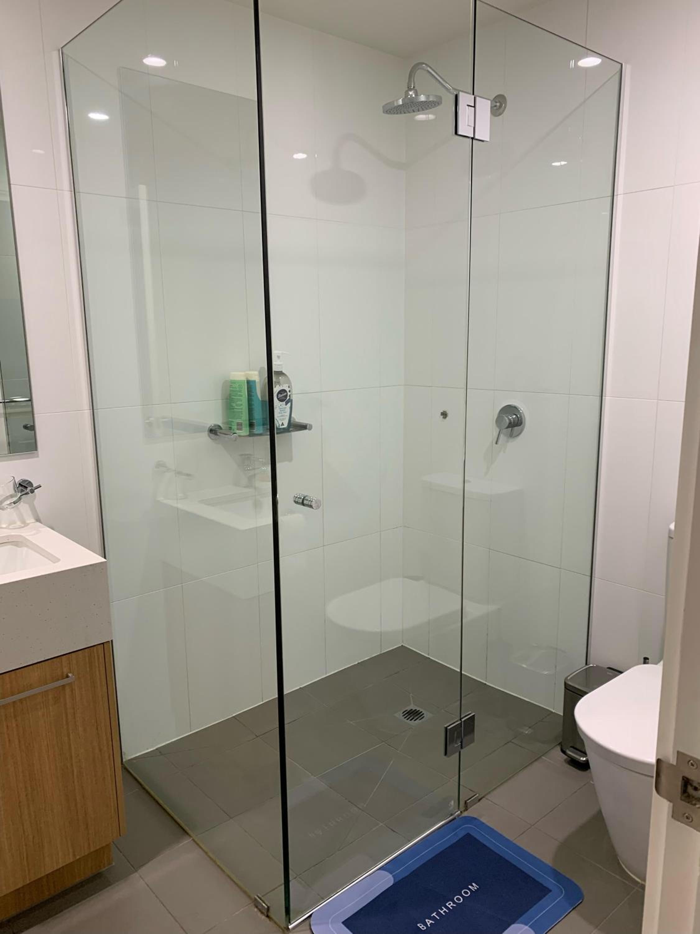 Modern One Bedroom Apartment at Morphett- In the Heart of Adelaide