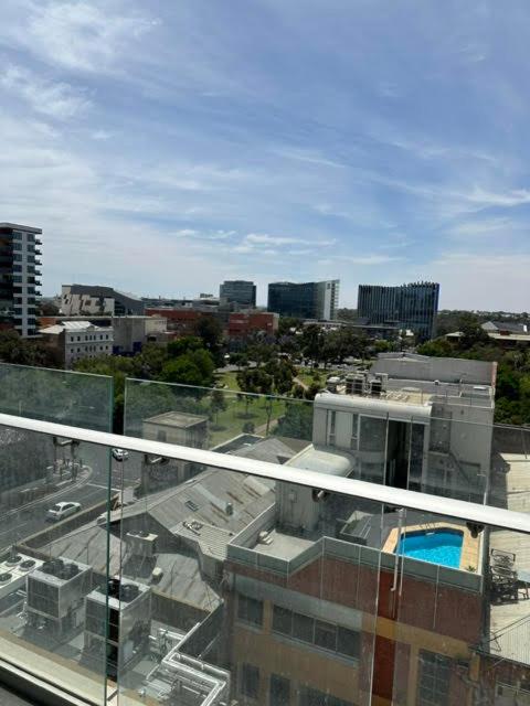 Modern One Bedroom Apartment at Morphett- In the Heart of Adelaide