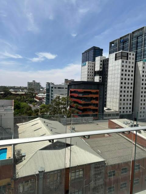 Modern One Bedroom Apartment at Morphett- In the Heart of Adelaide