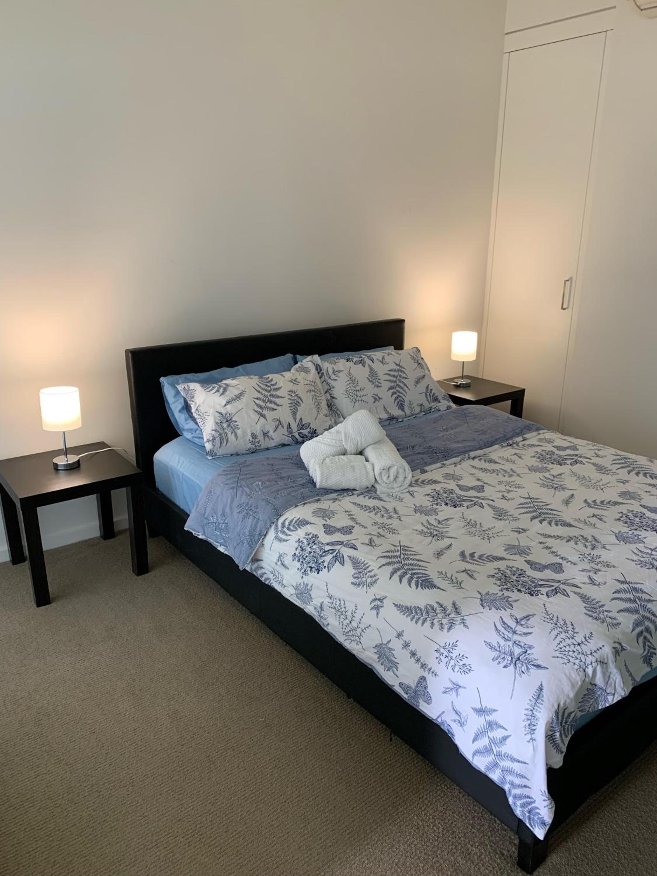 Modern One Bedroom Apartment at Morphett- In the Heart of Adelaide