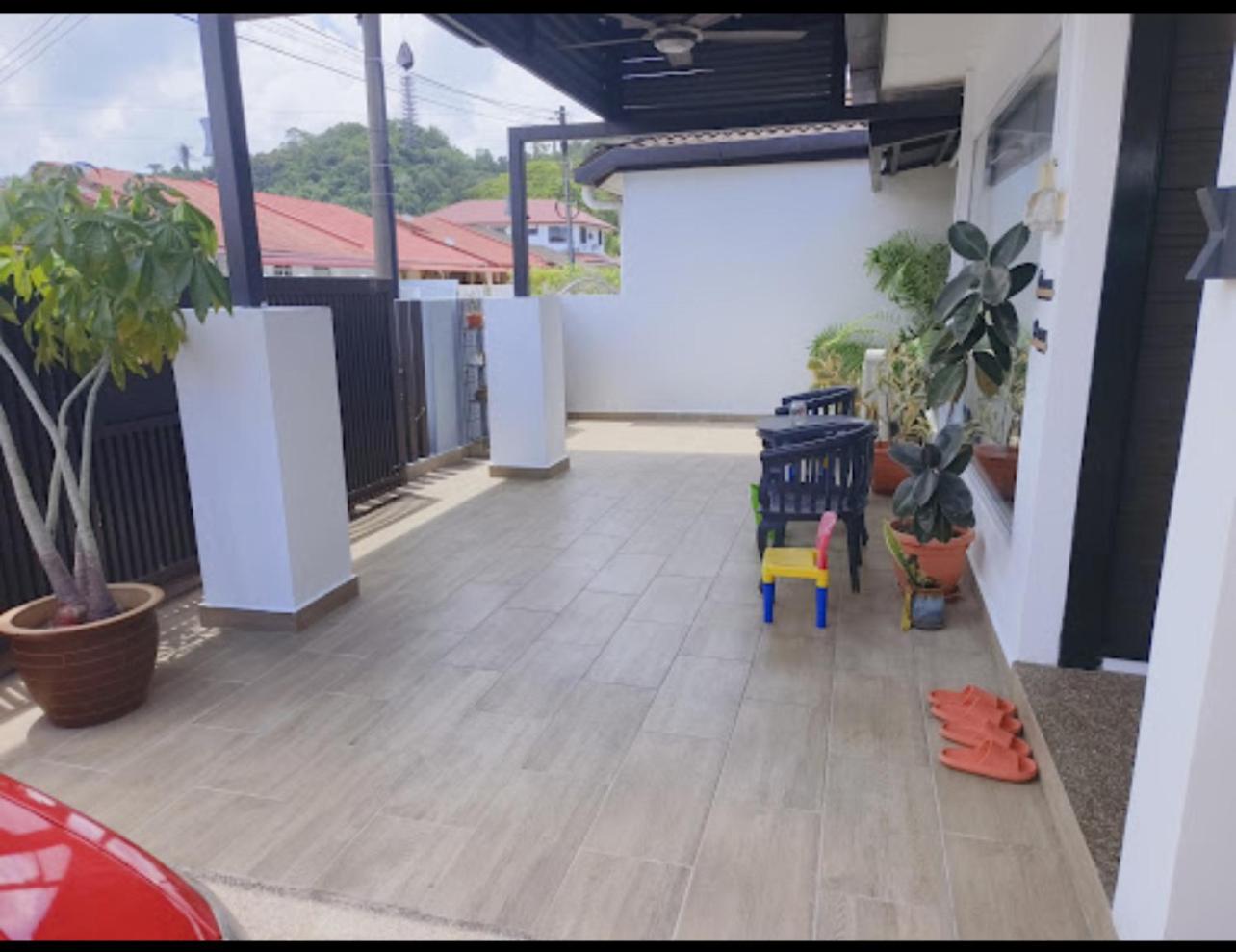 Pelita Commercial Centre Homestay 百丽达商圈民宿 9pax photo 5