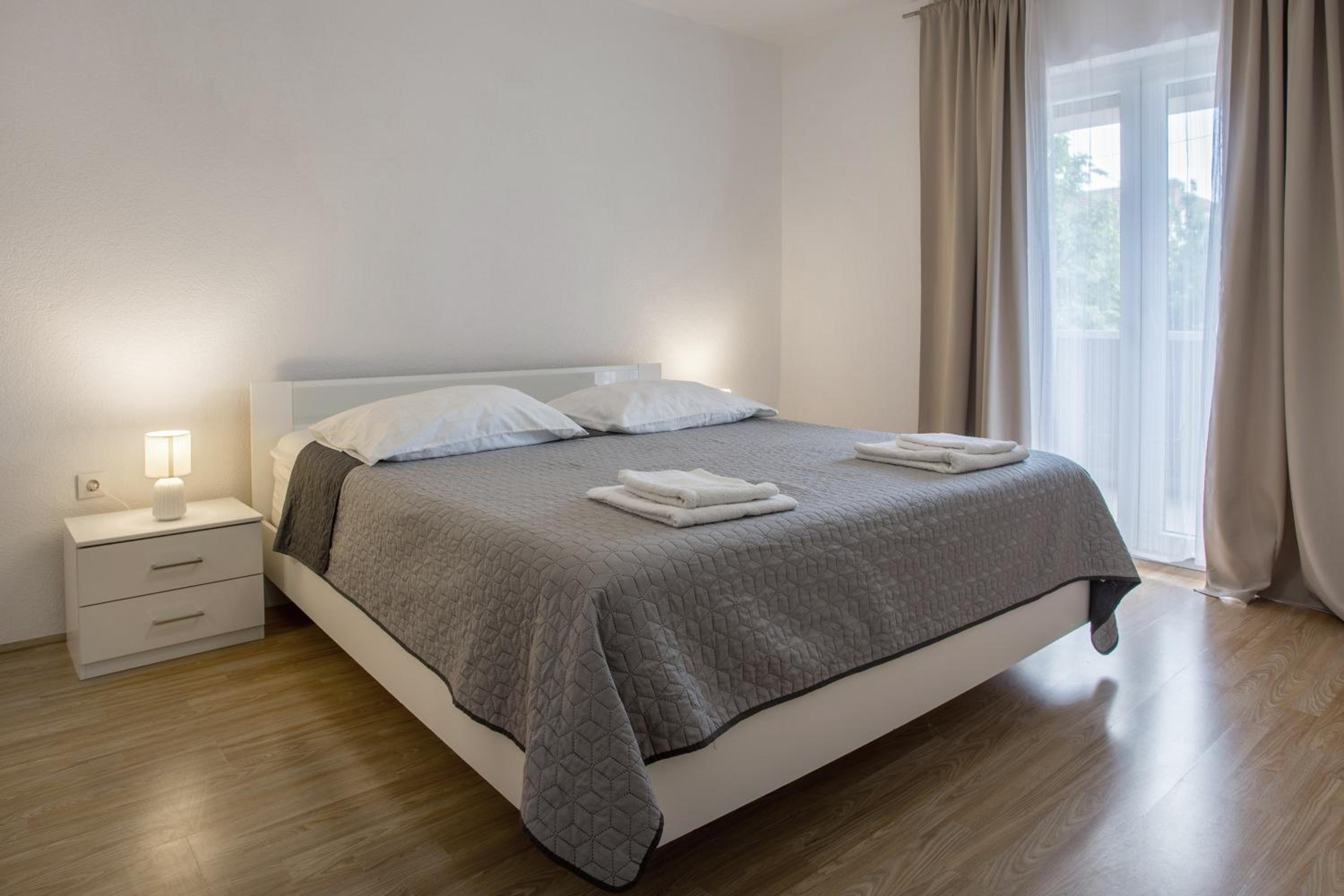 Villa Sara Family Villa with Pool and Jacuzzi Imotski Makarska Region