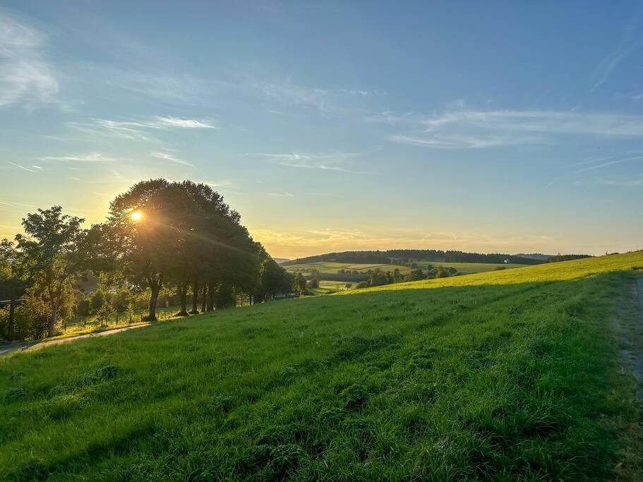 Benedenappartement in Winterberg met uitzicht en balkon