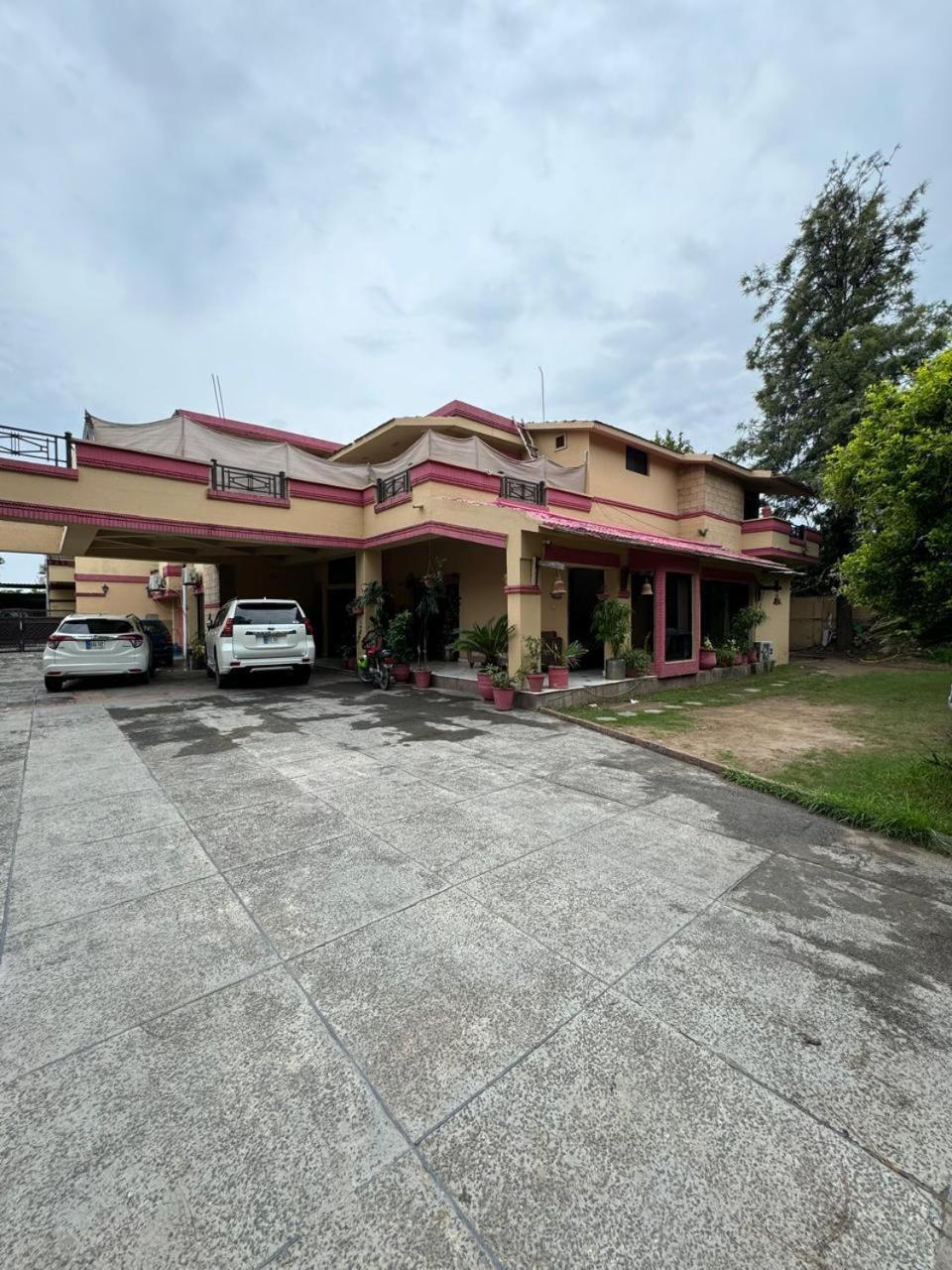 Casa Blanca Boutique Guesthouse Islamabad