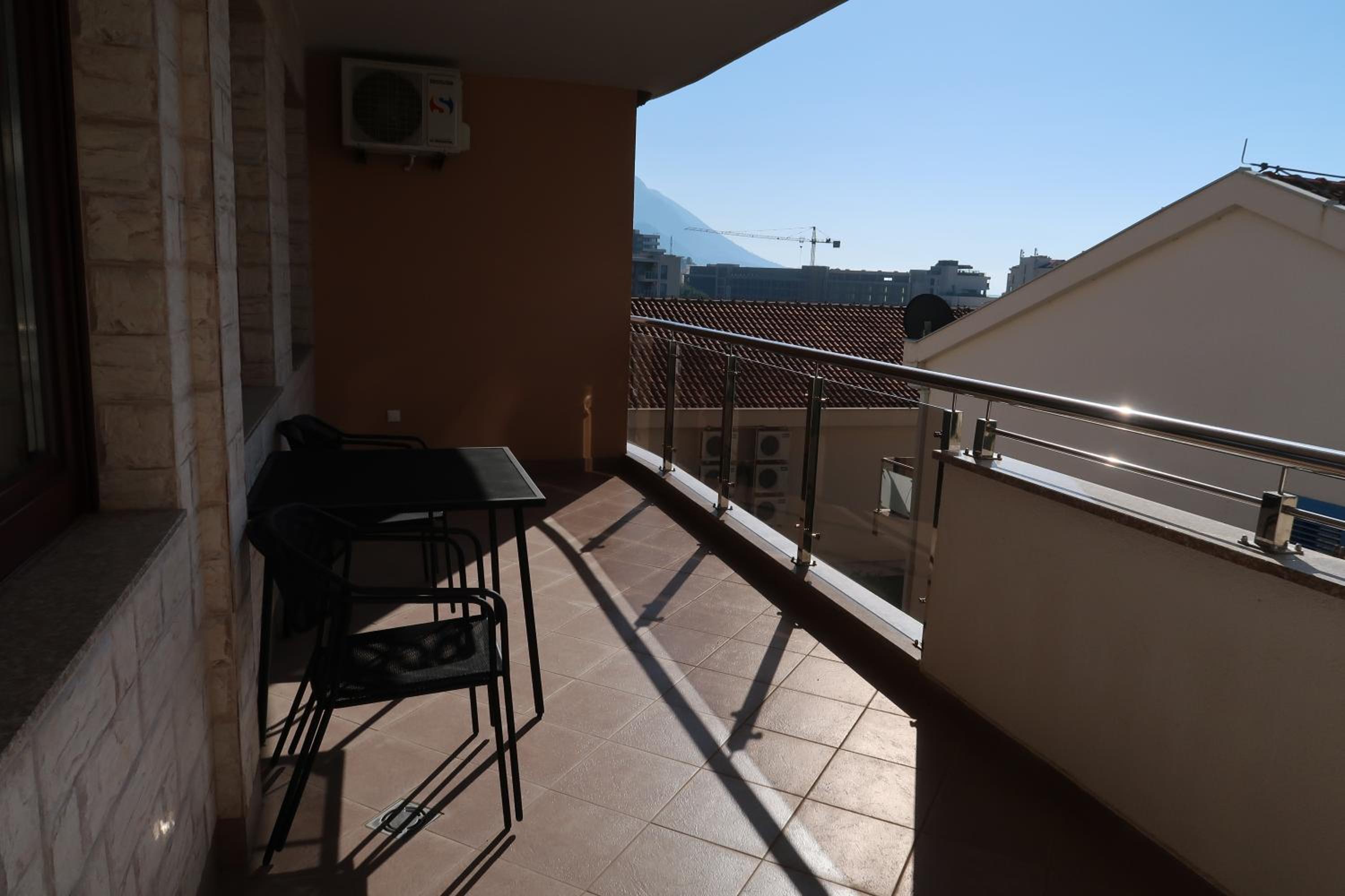 Apartmani LUX Becici