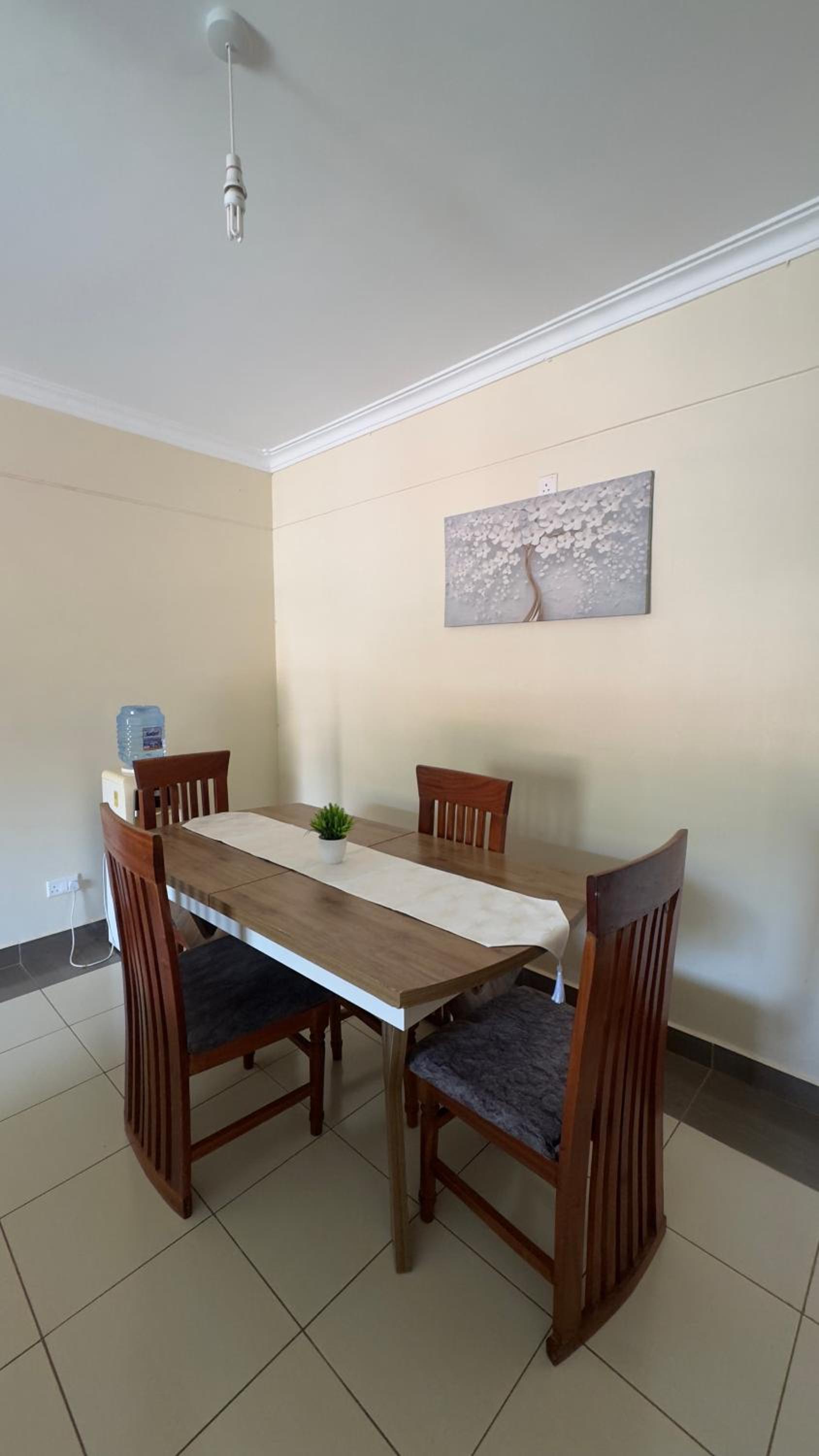Hillsview Apartment