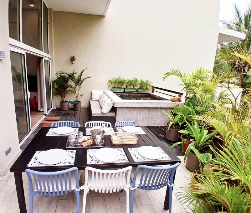 Seaside 3 suites Penthouse with Pool Gym & BBQ Terrace view 5