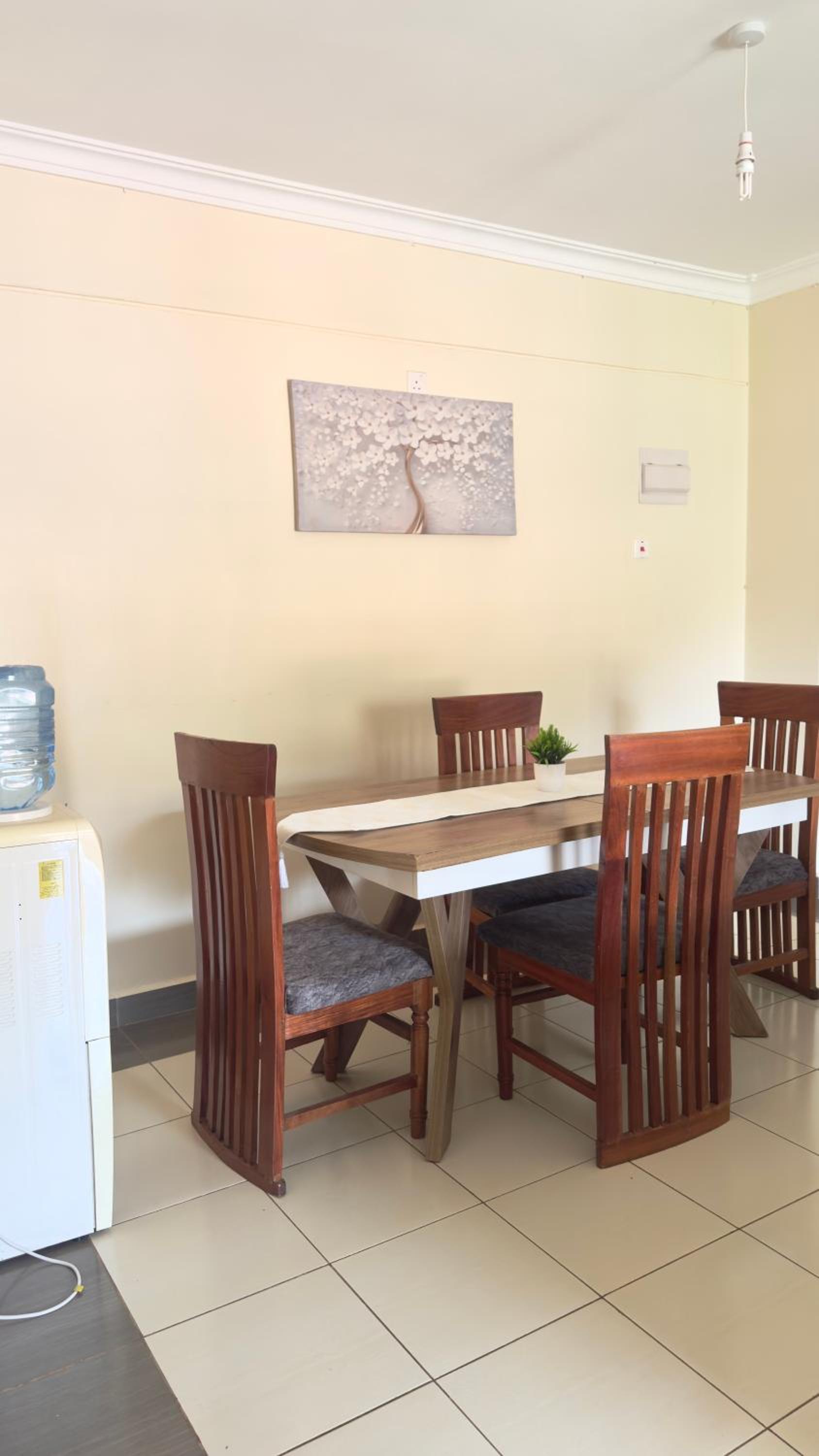 Hillsview Apartment