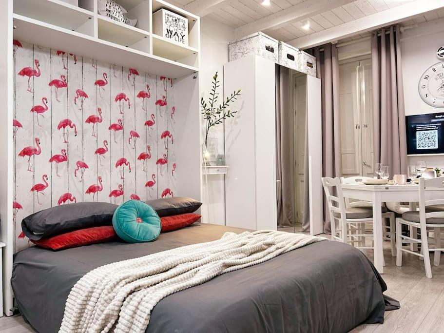 ZenFlamingo Mini Monolocale - Only adults