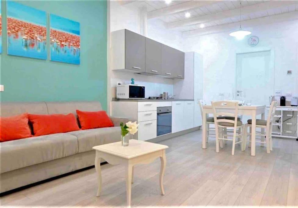 ZenFlamingo Mini Monolocale - Only adults