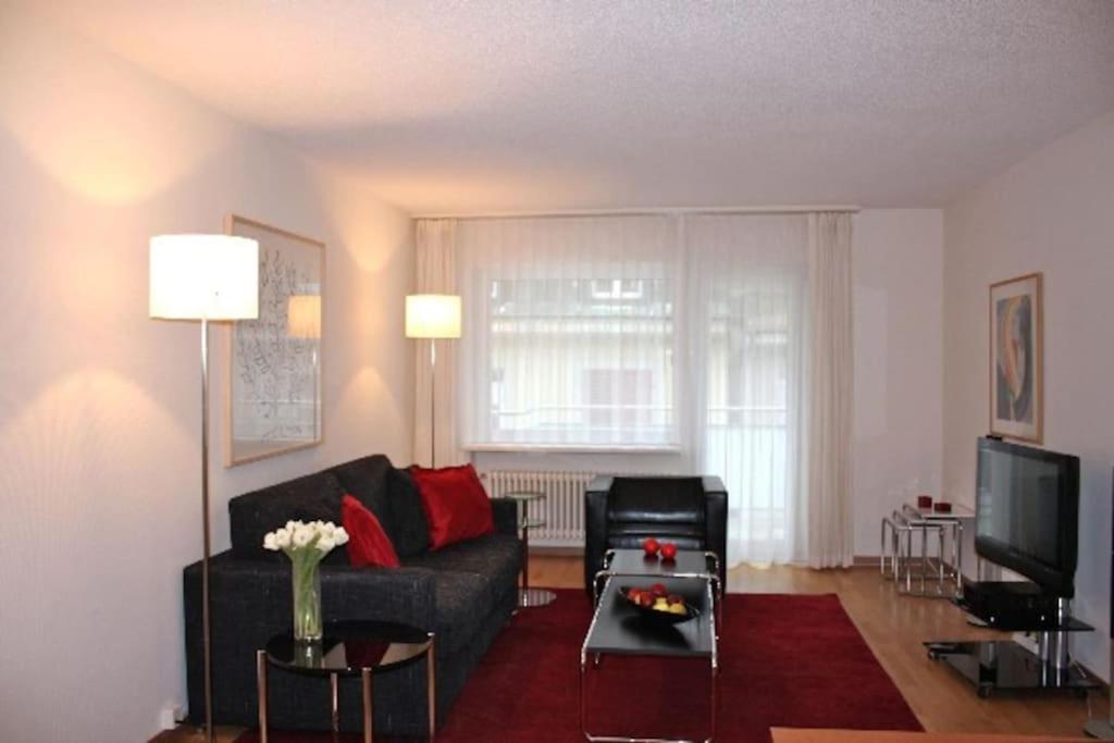 Executive 2 BD flat in city center - Hösch 1