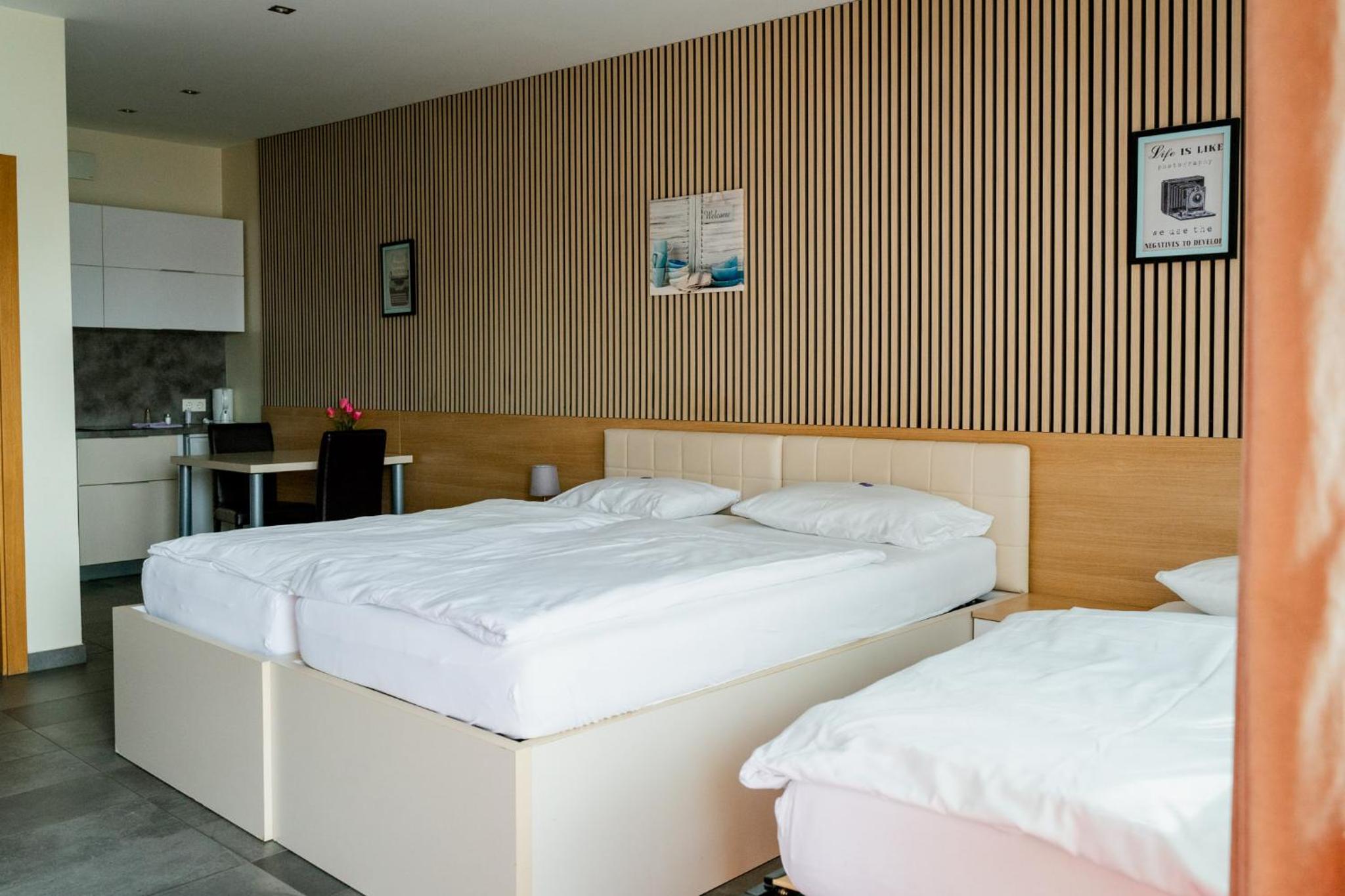 Nava Motel SELF CHECK-IN