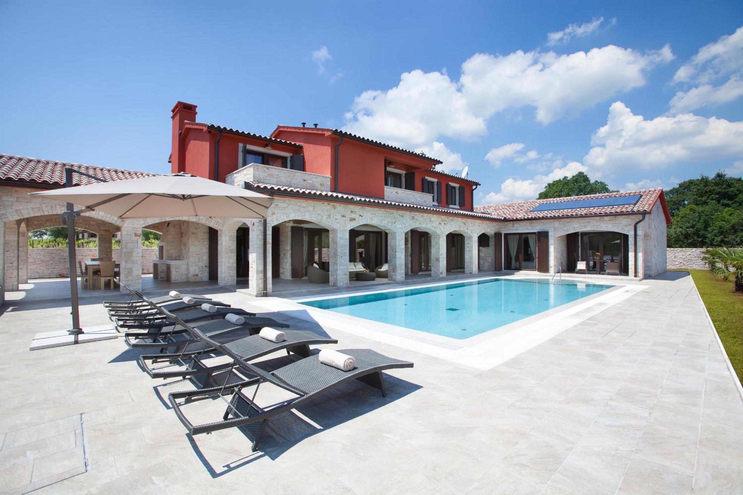 Residence Monaco for 10 people in Central Istria with 65 m2 private pool, large garden & spa