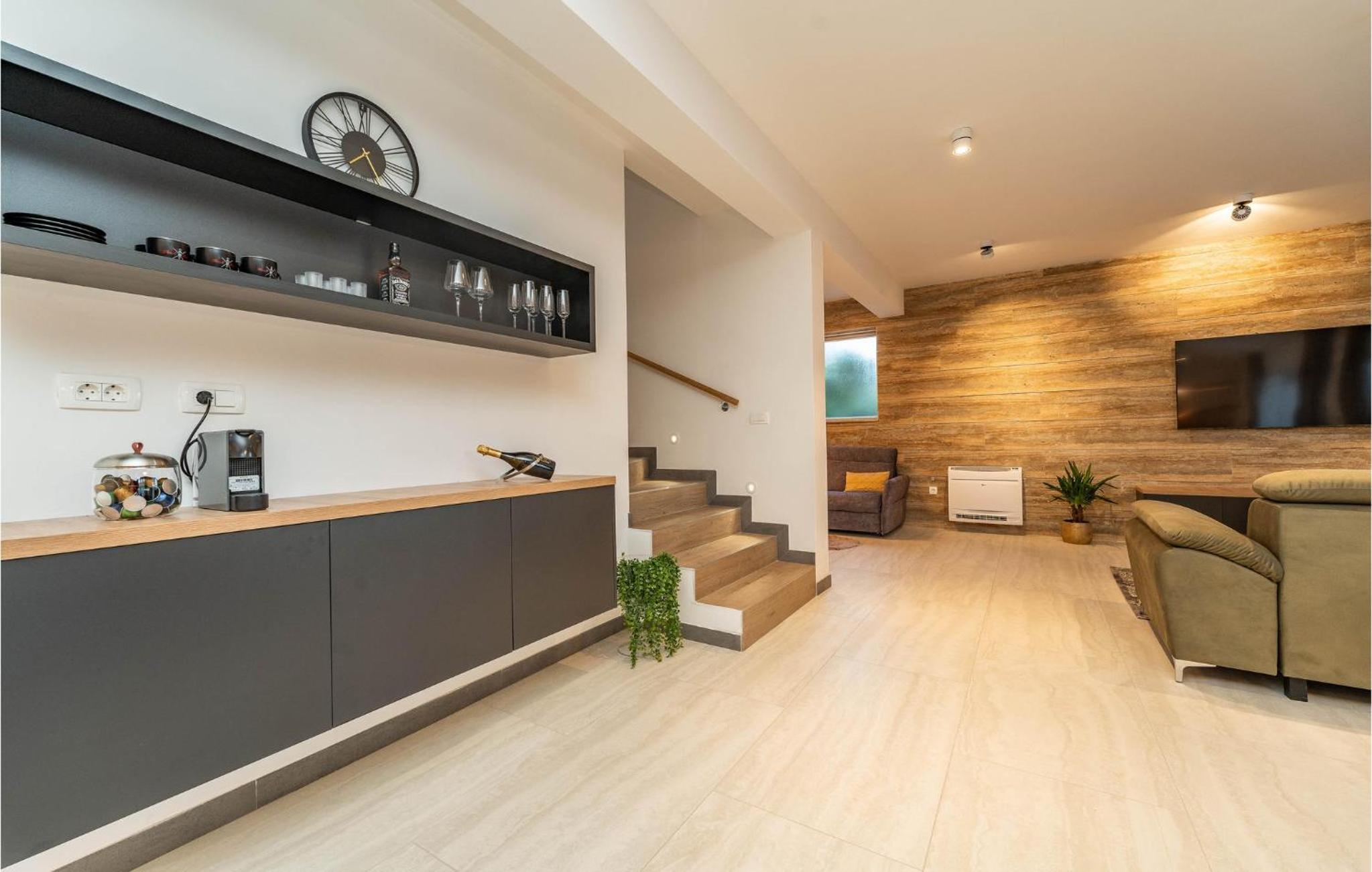 Amazing Home In Zdrelac view 5