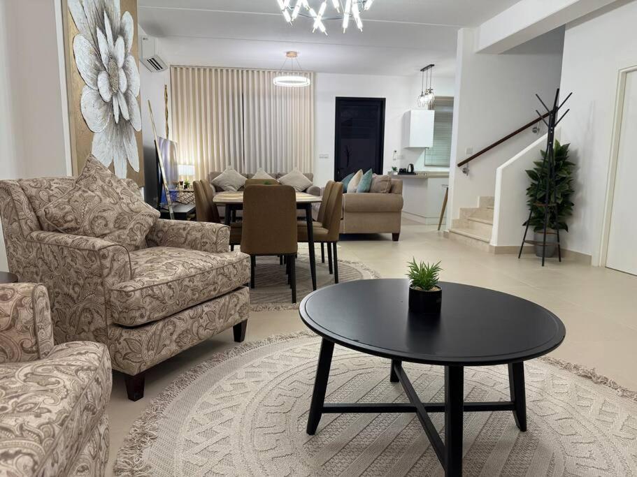 Sedra Quiet House - Prime Location