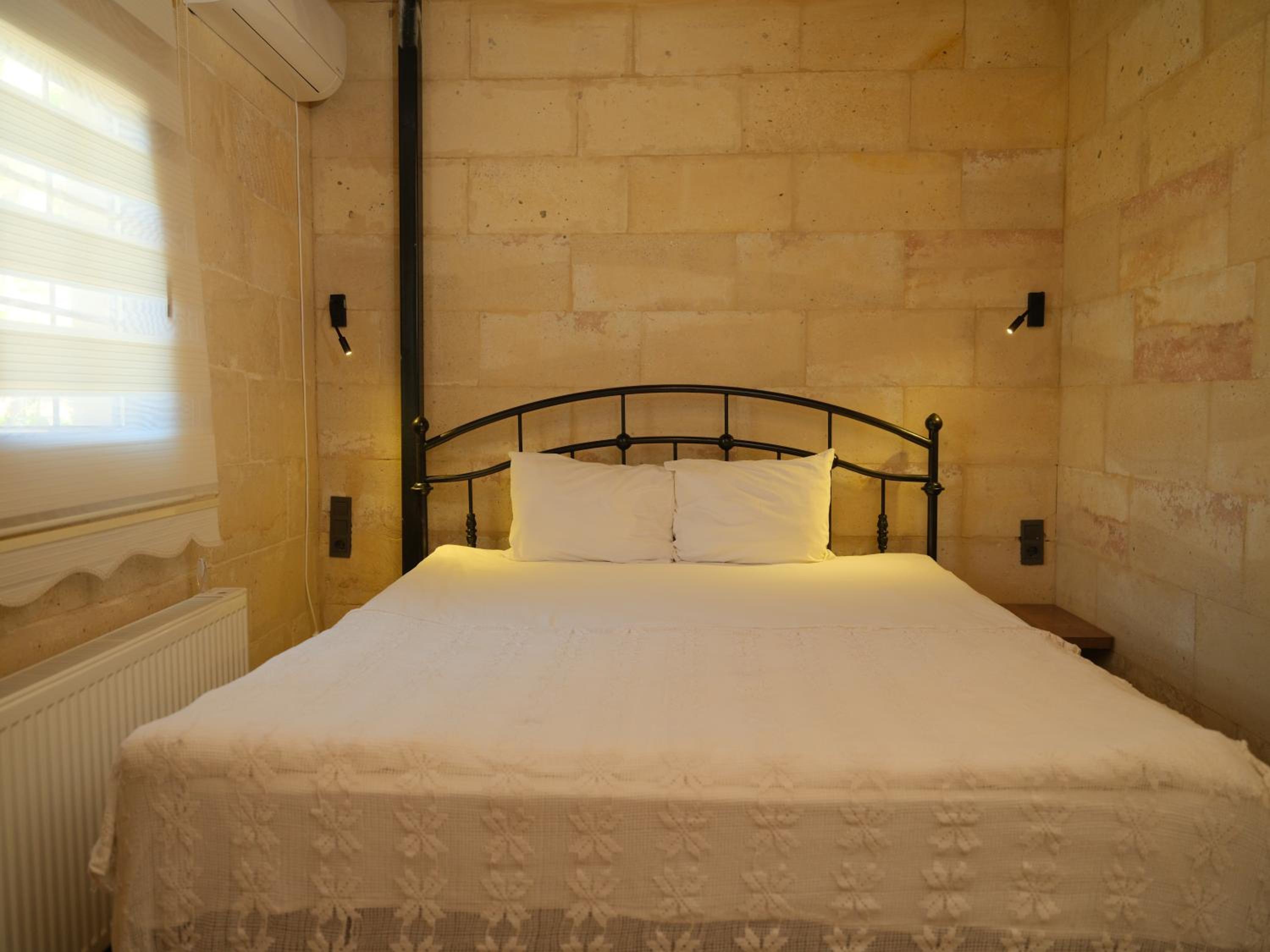 Azalea Terrace - Image 54