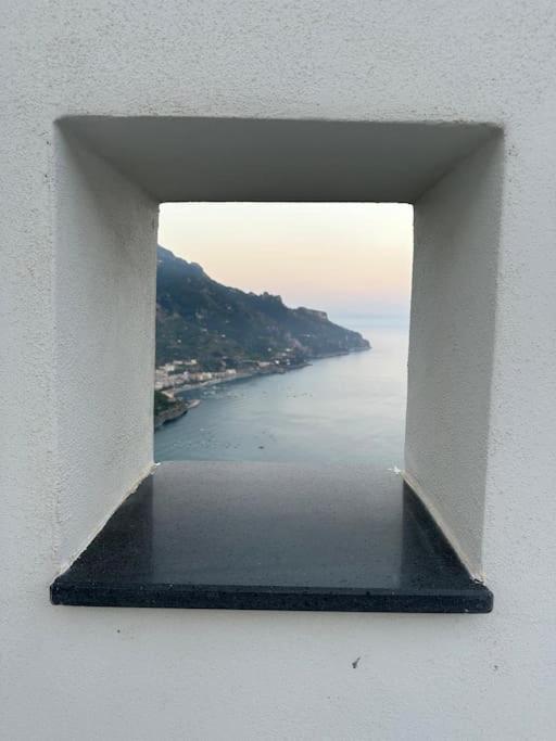 Chez Moira apartment with seaview photo 2