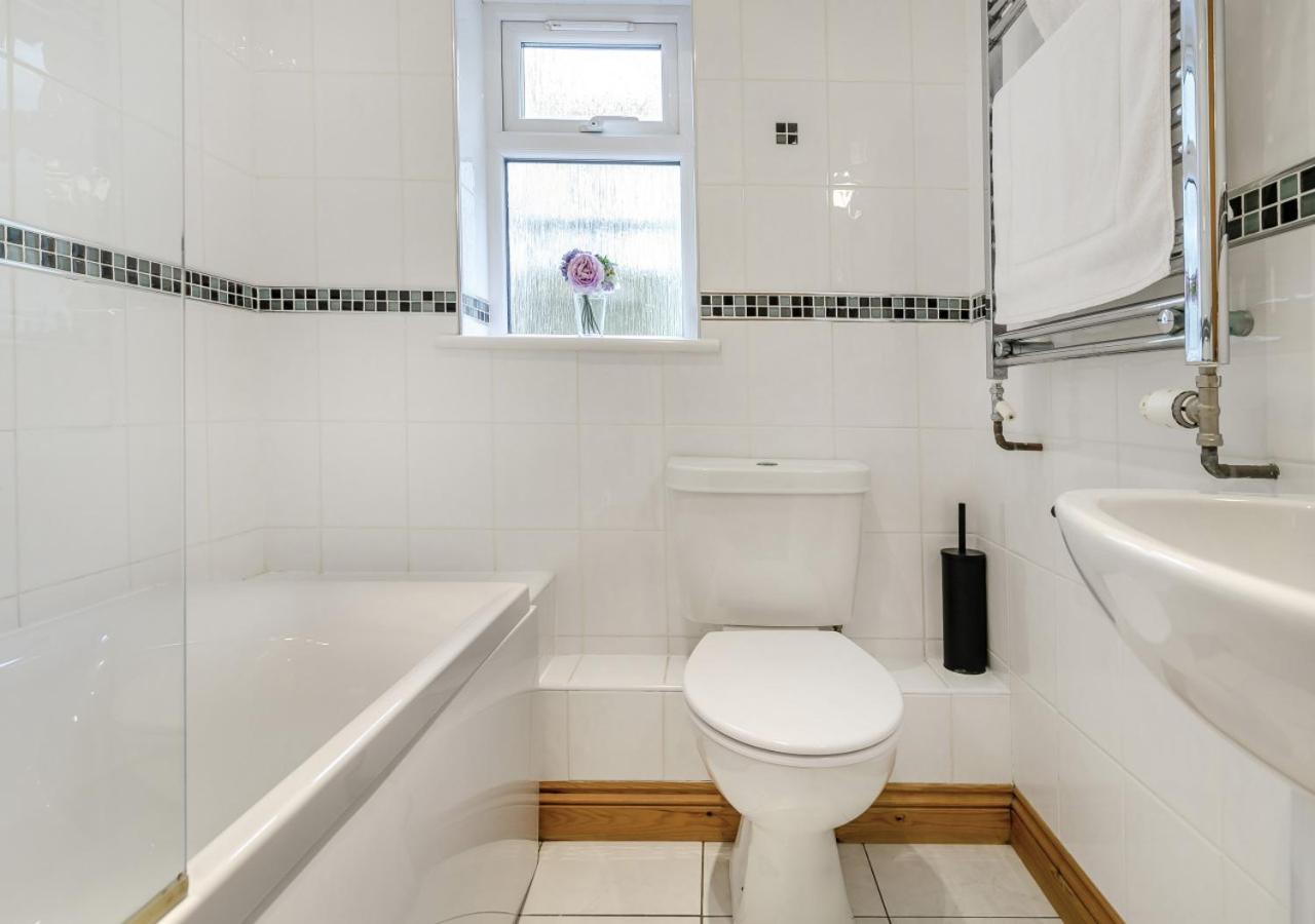 3 Bed in Porthleven oc-atlant