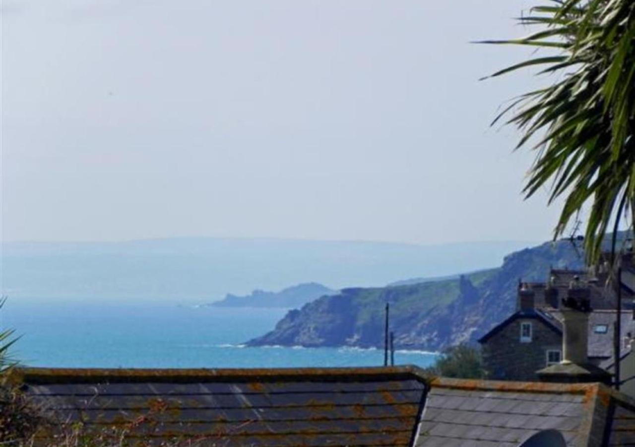 3 Bed in Porthleven oc-atlant