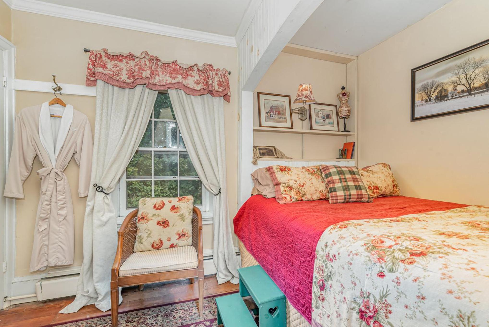 Fallen Tree Farm Bed and Breakfast