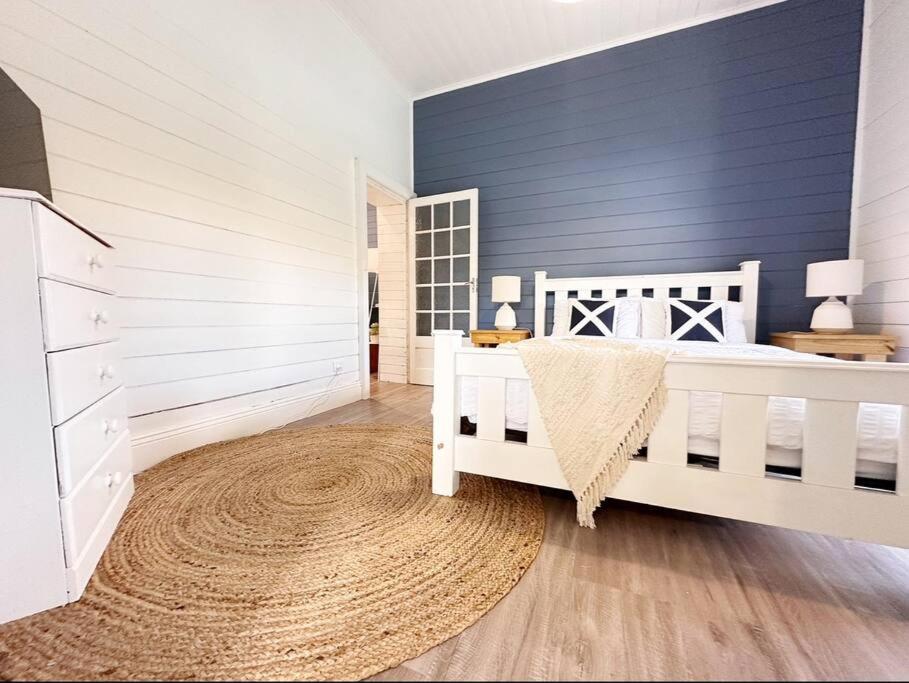 Byron Soul - Waterfront 3BR w Deck - Views