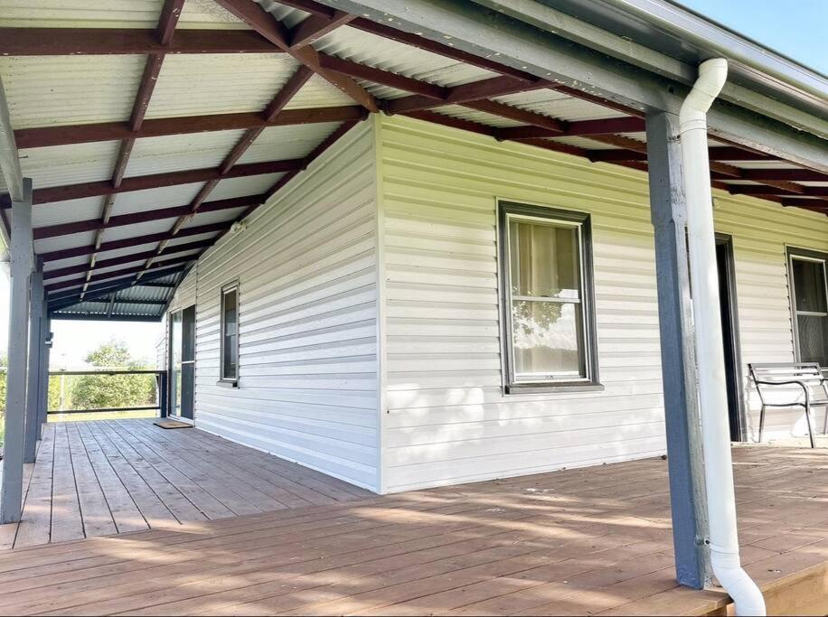 Byron Soul - Waterfront 3BR w Deck - Views