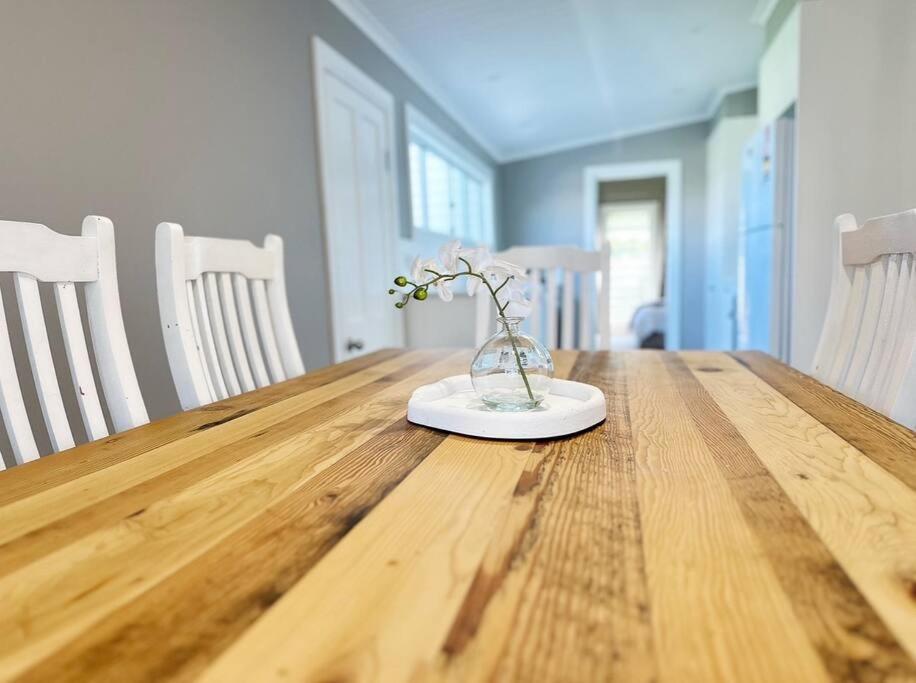 Byron Soul - Waterfront 3BR w Deck - Views