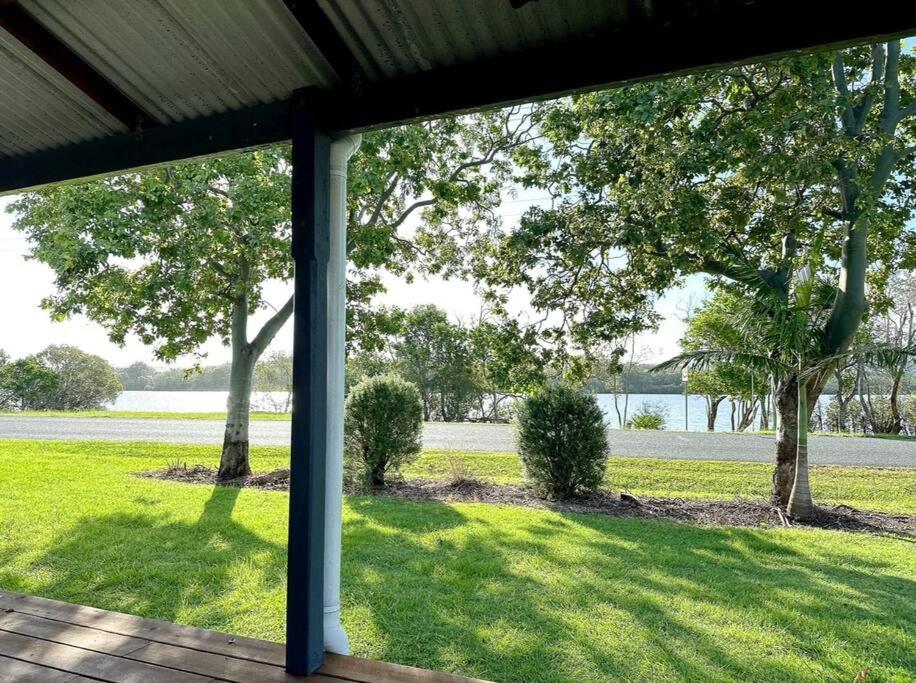 Byron Soul - Waterfront 3BR w Deck - Views