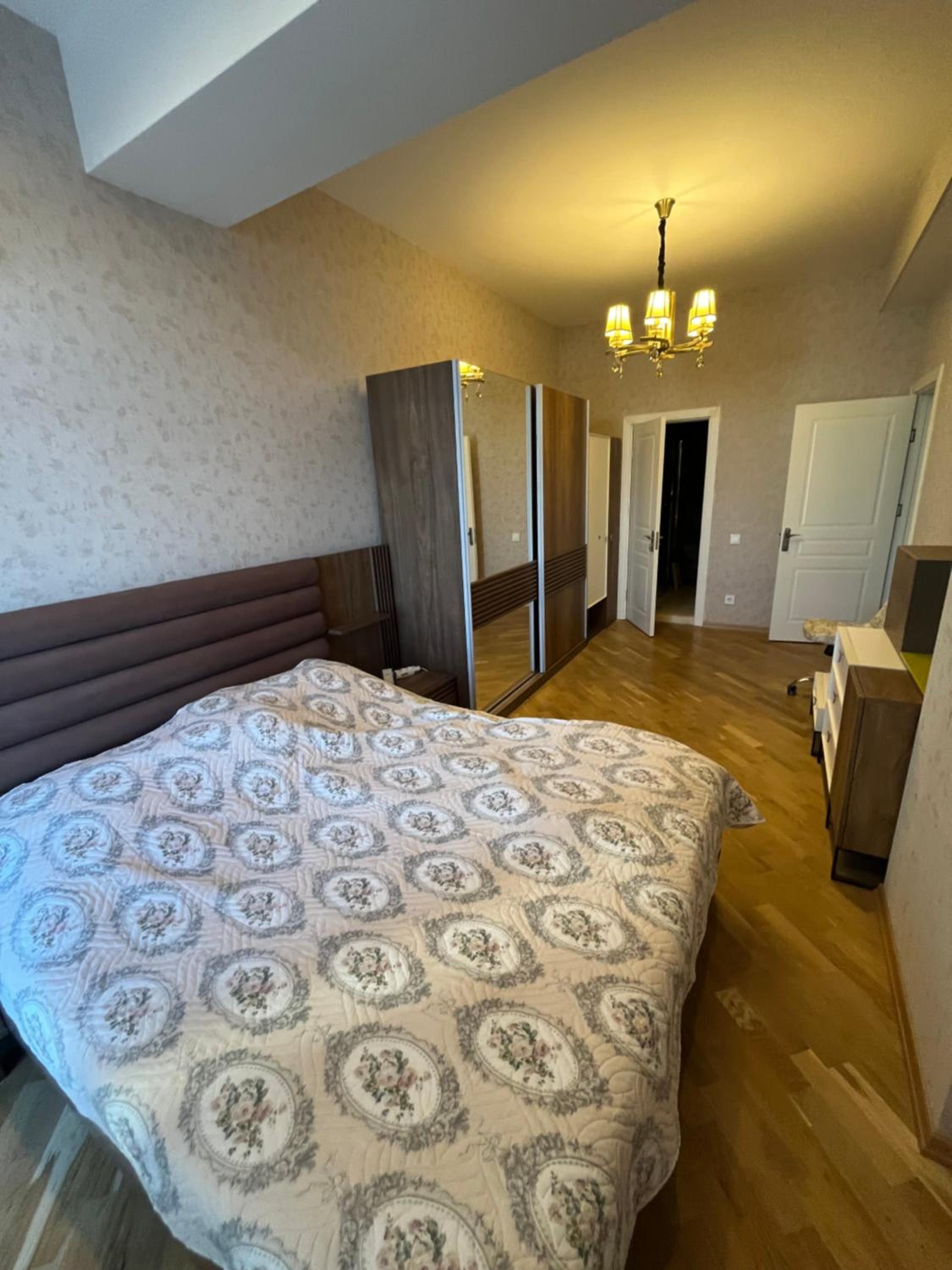 Boulevard city center apartment