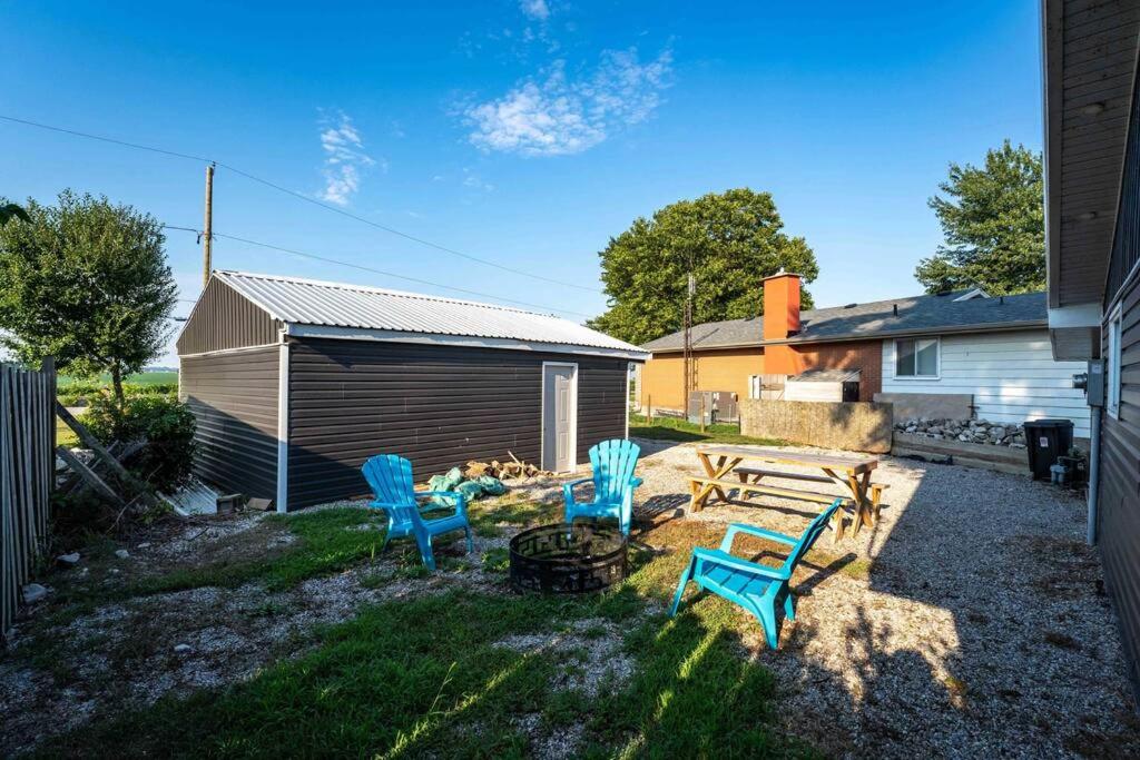 Pet Friendly Getaway, Games, Netflix, Lake Views