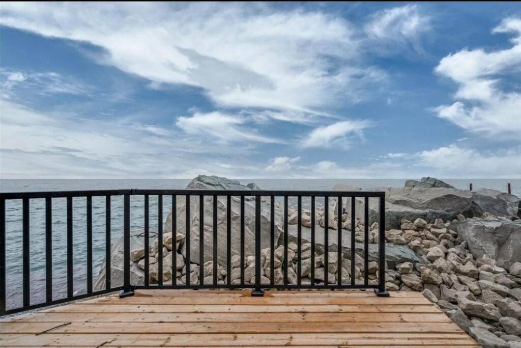 Pet Friendly Getaway, Games, Netflix, Lake Views