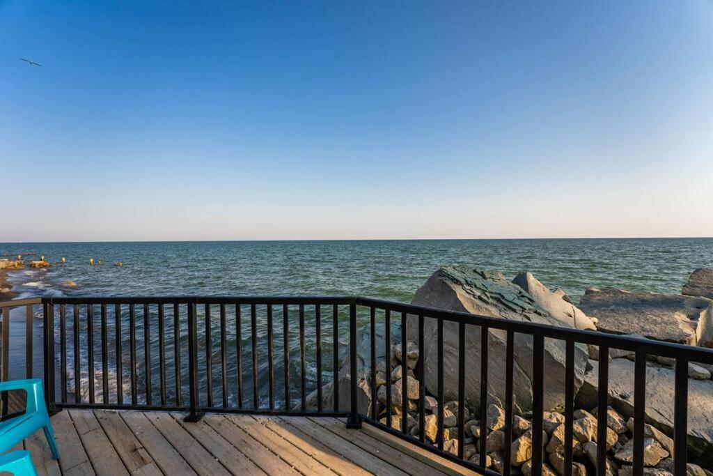 Pet Friendly Getaway, Games, Netflix, Lake Views