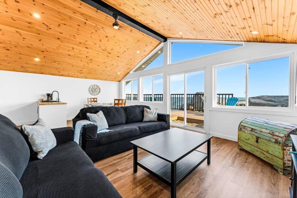 Pet Friendly Getaway, Games, Netflix, Lake Views