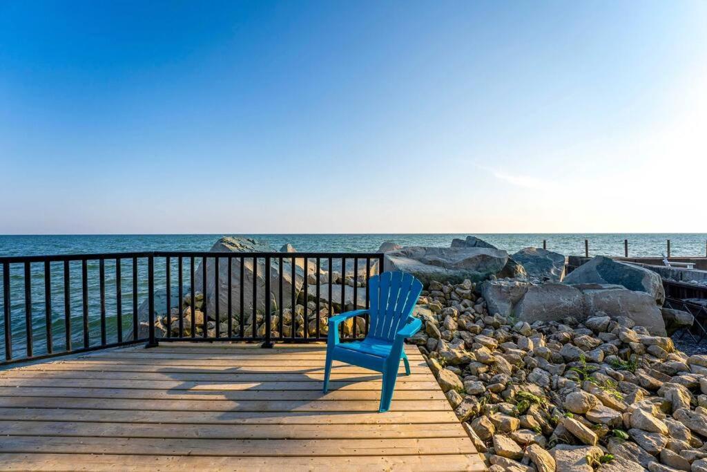 Pet Friendly Getaway, Games, Netflix, Lake Views