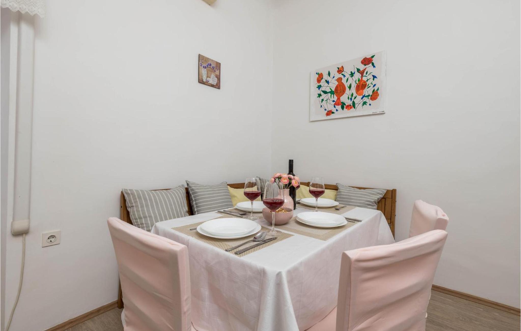 Nice Apartment In Mali Losinj With Wifi