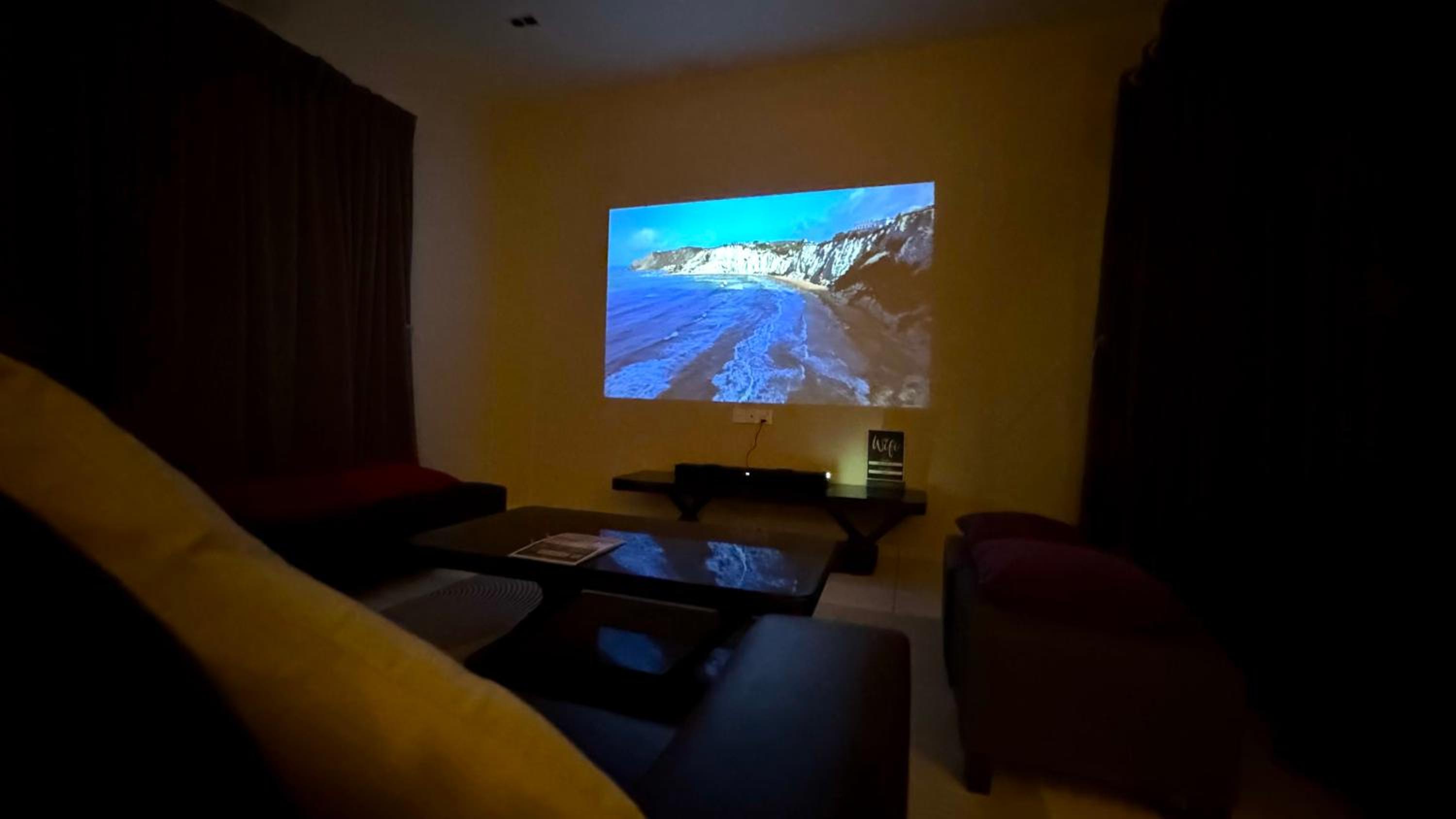 Casa Le Seabreeze 4BR with Projector photo 3