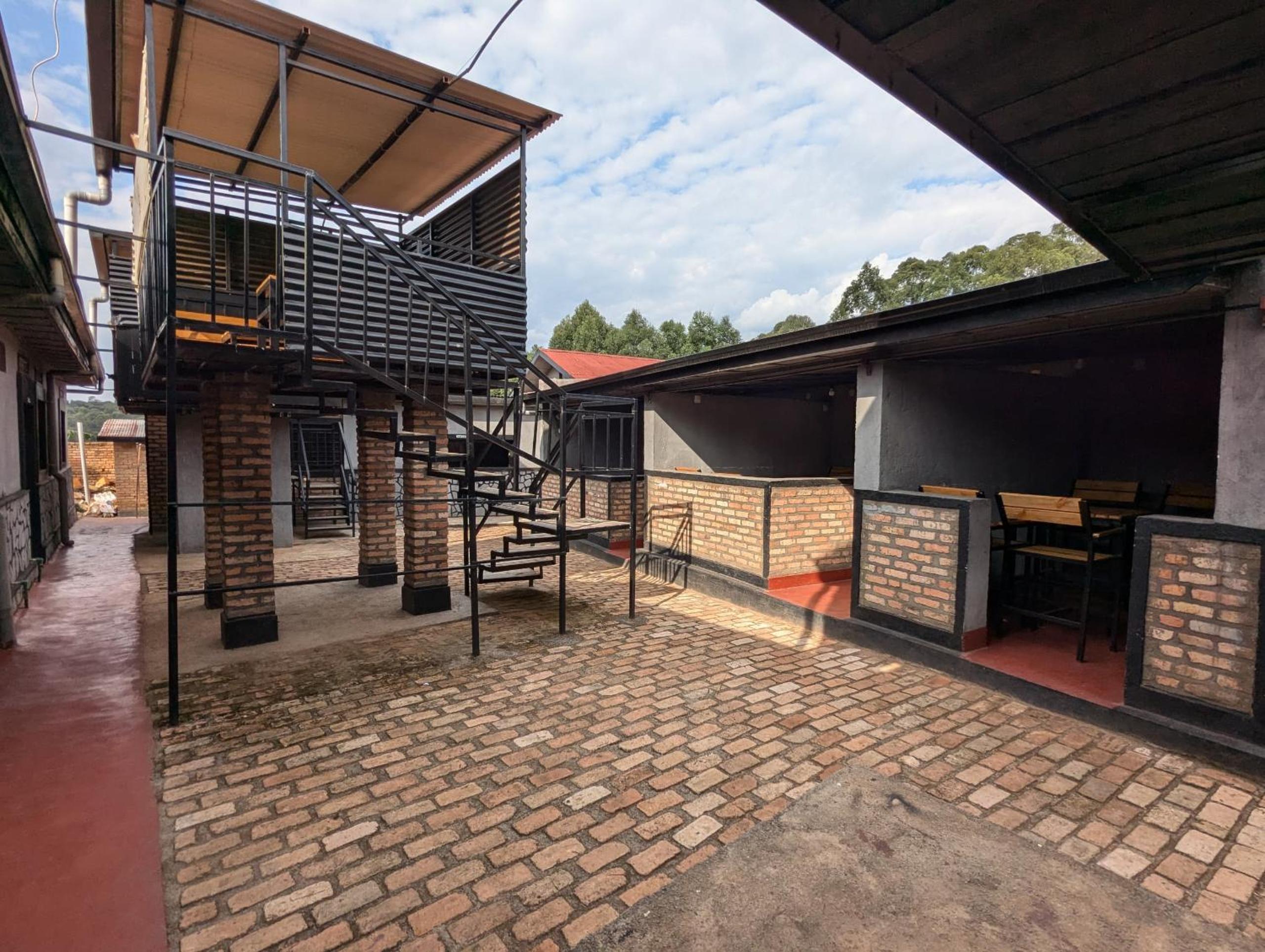 Down town huye Guest house