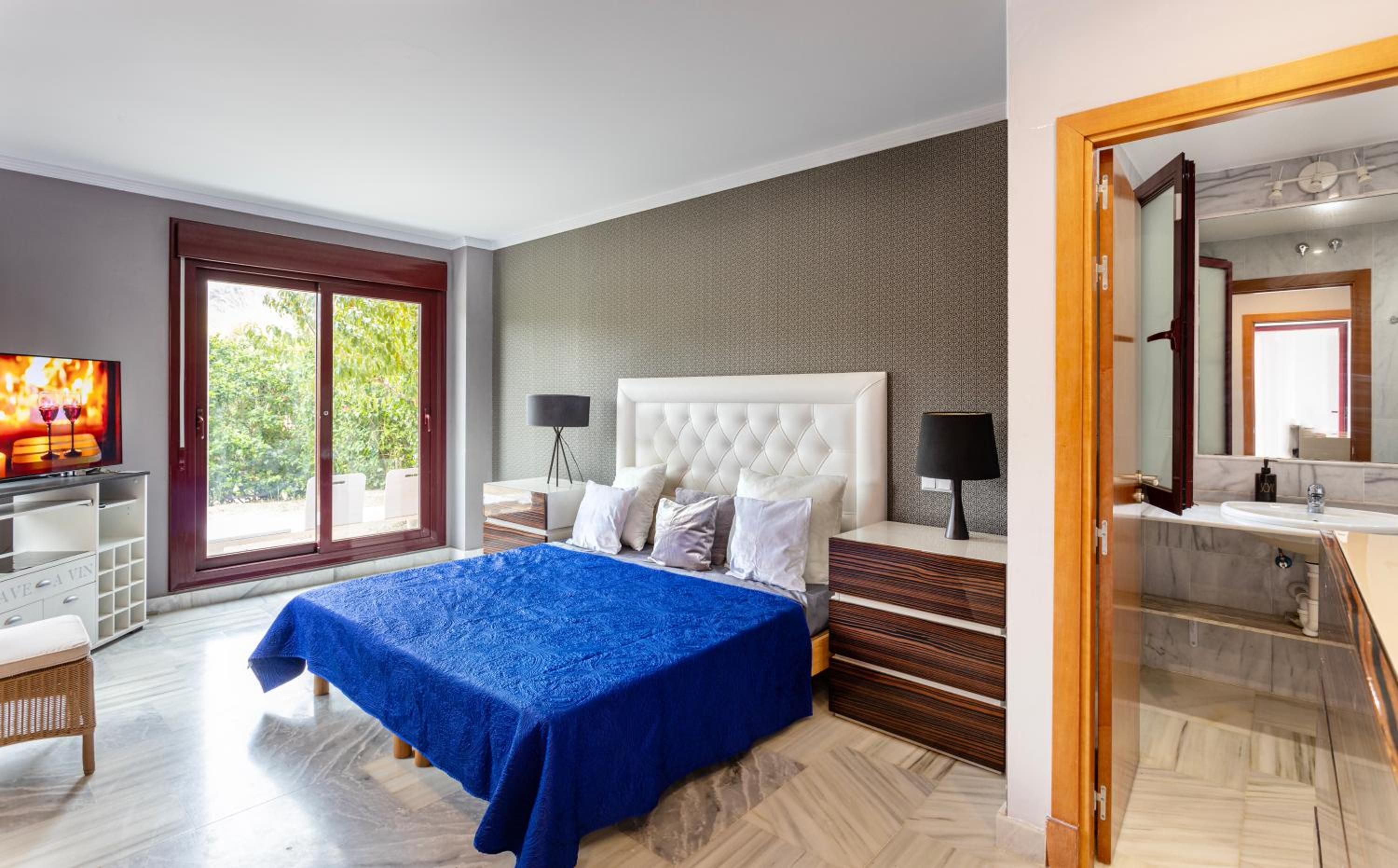 hotel room
