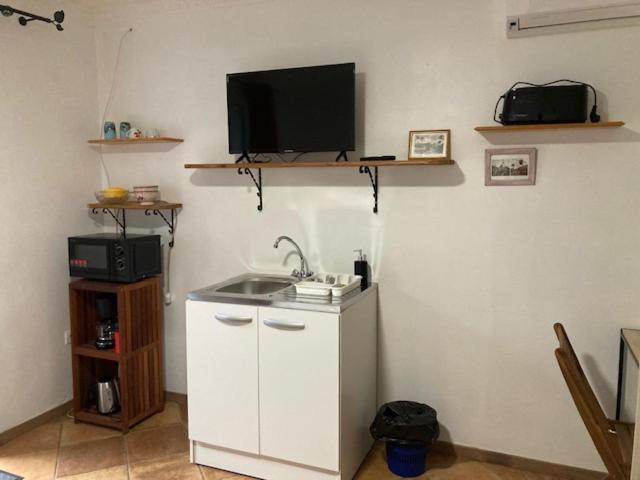 Photo 8