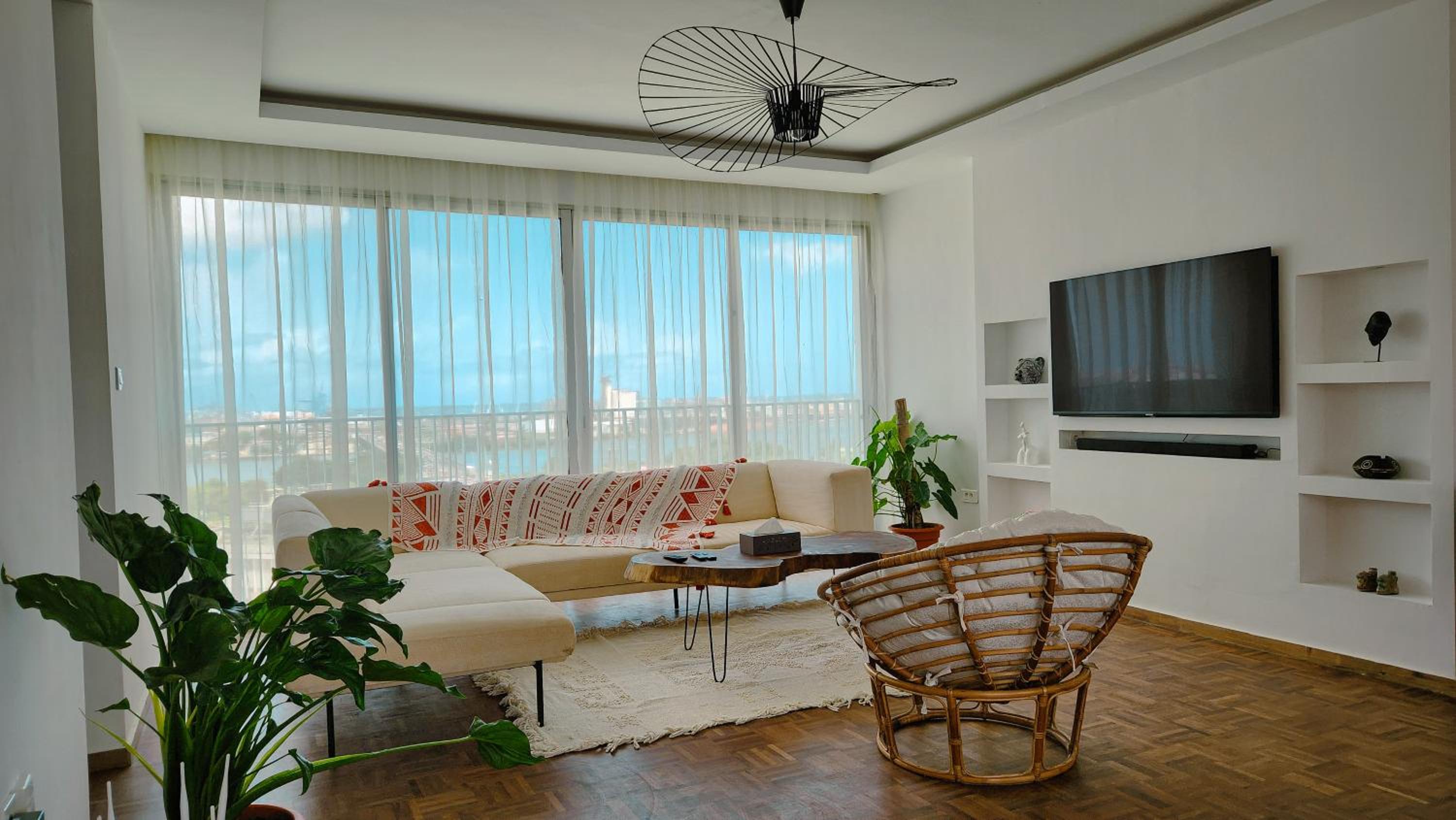 Le BeYous Appart, 2 chambres- vue sur lagune - Netflix- WiFi- Parking