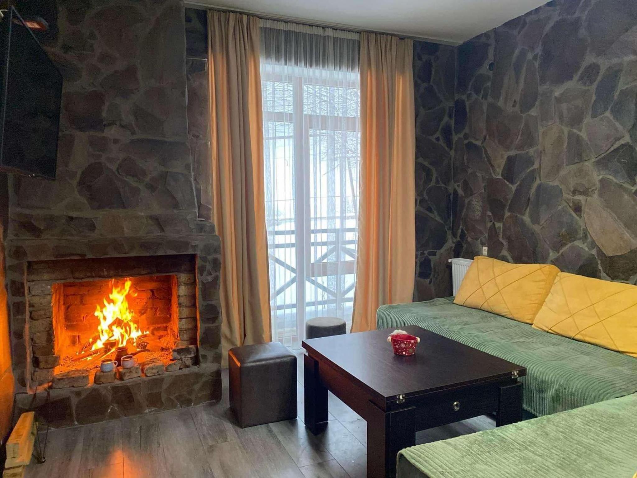 Snow Cottage Bakuriani view 4