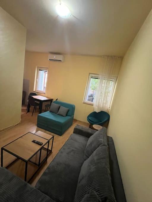 TripleA Sr apartments