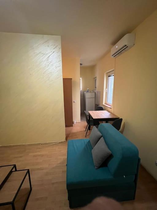 TripleA Sr apartments