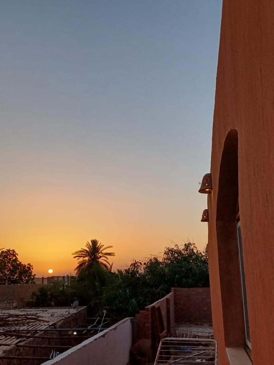 Sun shine house