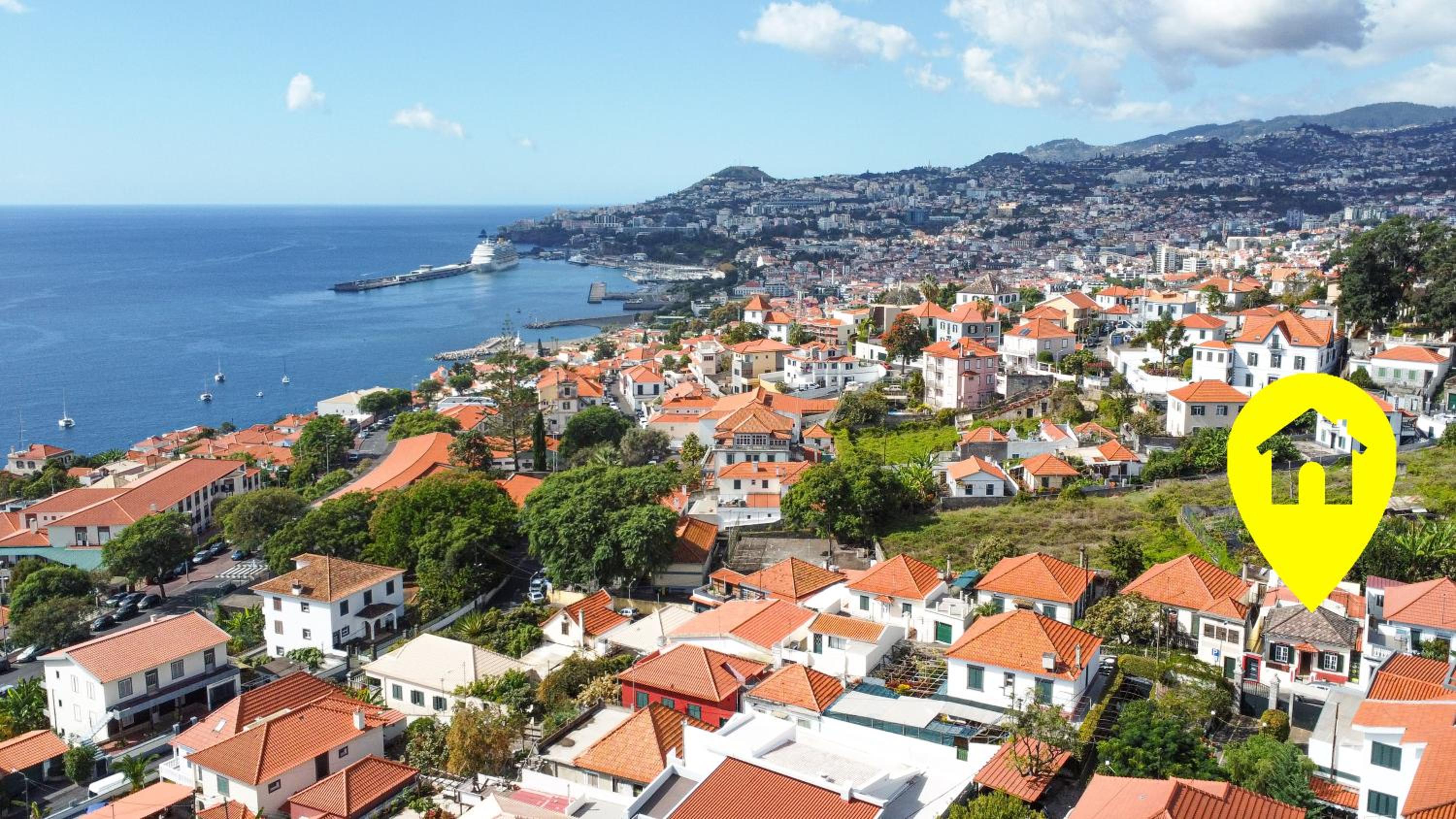 Funchal Bartolomeu Explorers